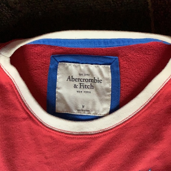 Abercrombie Crew Sweatshirt- size medium - Picture 3 of 3